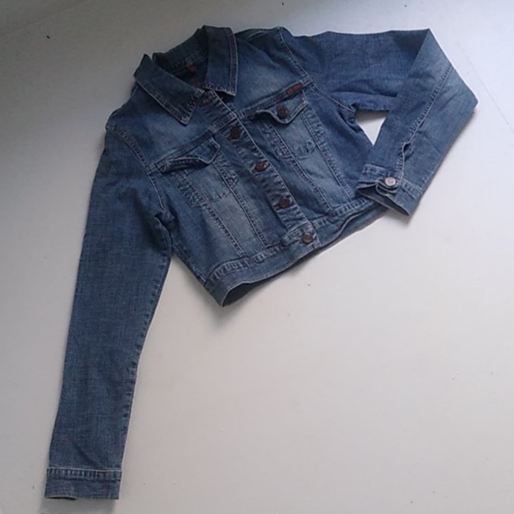 My Daily Dose of Style blue jean jacket